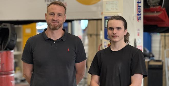Naël et son maitre d'apprentissage