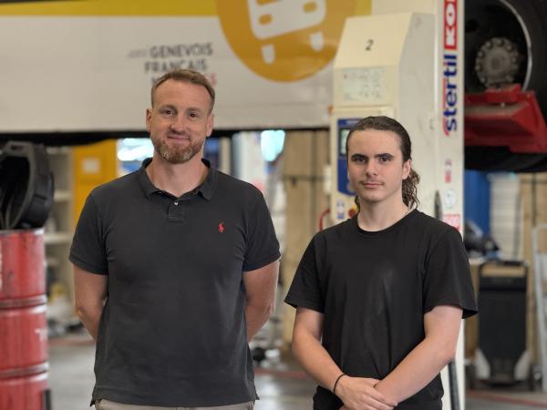 Naël et son maitre d'apprentissage